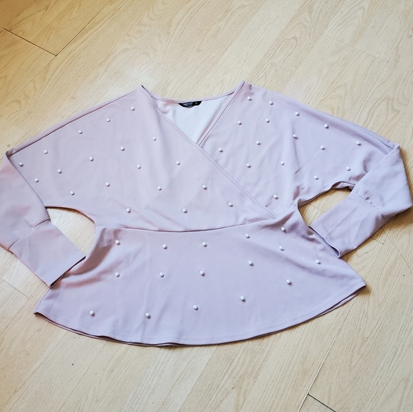 SHEIN Tops - Shein Curve Woman's Size 1XL Long Sleeve V-Neck Blouse.
